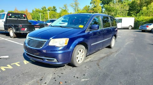 Used 2012 Chrysler Town & Country Touring w/ Entertainment Group #1 image 4