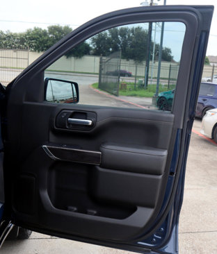 Used 2021 Chevrolet Silverado 1500 LTZ image 12