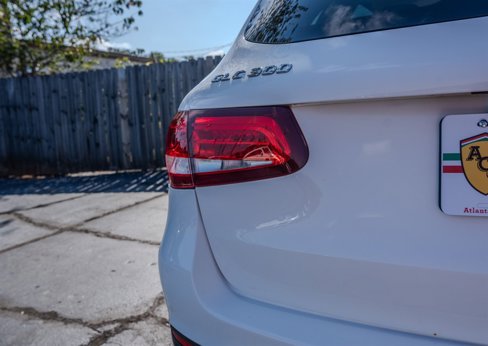 Used 2019 Mercedes-Benz GLC 300 image 10