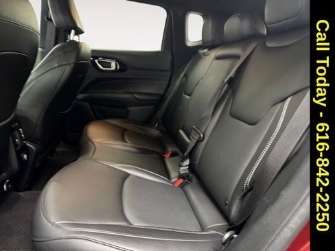 Used 2022 Jeep Compass High Altitude image 16