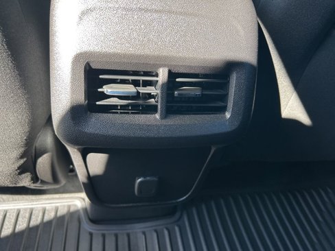 Used 2018 Chevrolet Equinox LT image 25