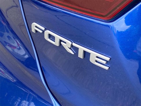 Used 2024 Kia Forte LXS image 12