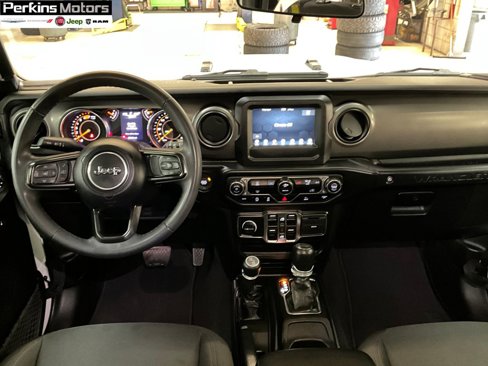 Certified 2023 Jeep Wrangler Sport S image 14