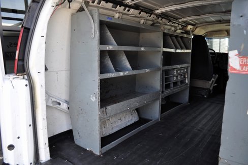 Used 2010 Chevrolet Express 2500 image 34