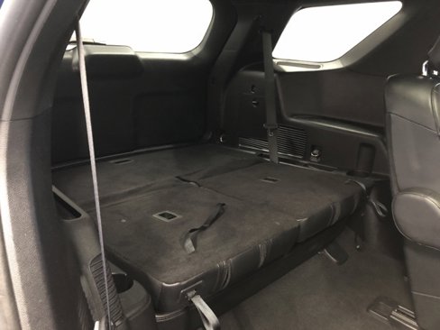Certified 2020 Ford Explorer XLT w/ Equipment Group 202A image 31