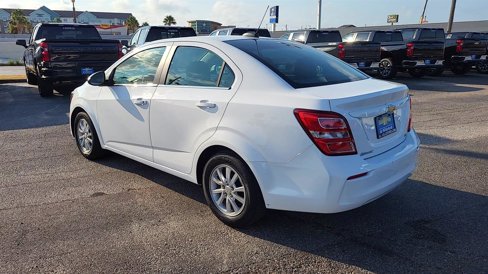 Used 2020 Chevrolet Sonic LT w/ Convenience Package image 6