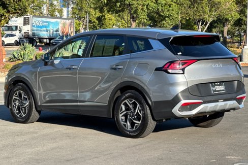 Used 2023 Kia Sportage LX image 6