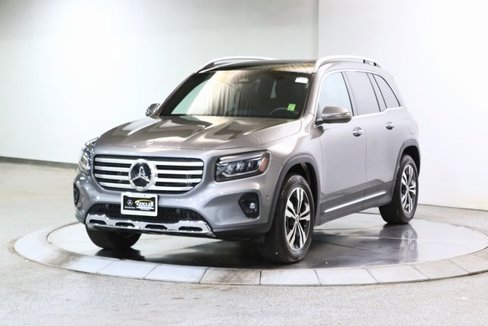 Used 2025 Mercedes-Benz GLB 250 4MATIC image 13