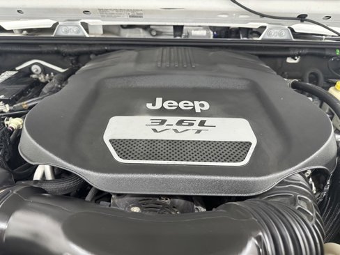 Used 2013 Jeep Wrangler Unlimited Sport image 35