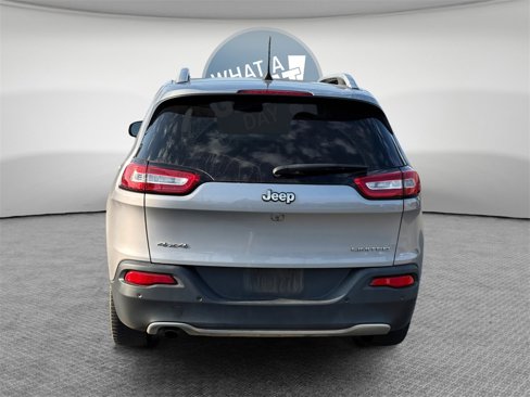 Used 2018 Jeep Cherokee Limited image 4