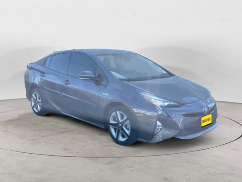 Used 2017 Toyota Prius Four image 7
