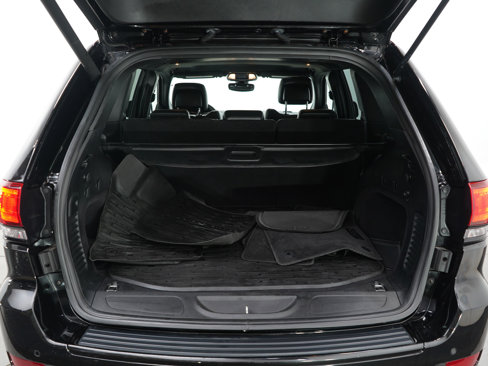 Used 2017 Jeep Grand Cherokee Altitude image 9