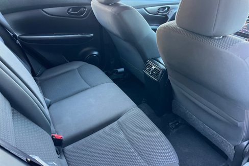 Used 2019 Nissan Rogue Sport S image 19