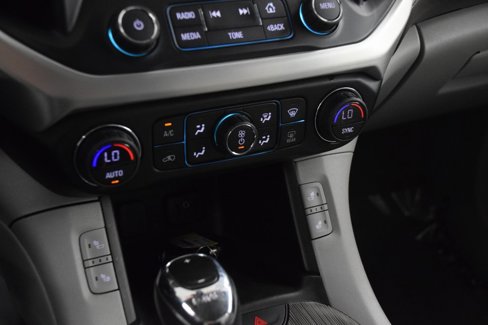 Used 2019 GMC Acadia SLT image 32