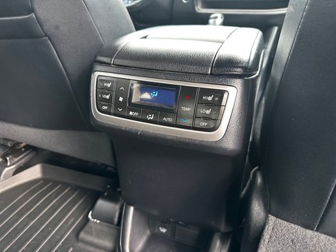Used 2017 Toyota Highlander Limited Platinum image 60
