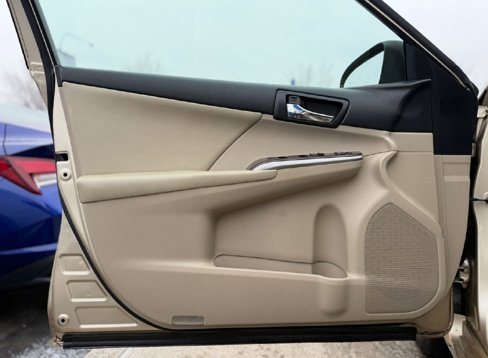 Used 2012 Toyota Camry XLE image 6
