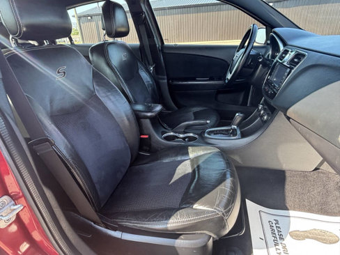 Used 2013 Chrysler 200 Limited w/ Sun/Sound Group image 8