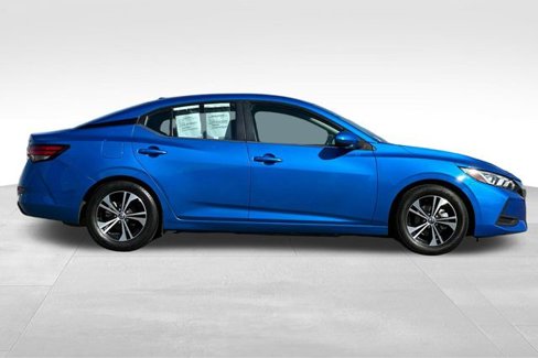 Used 2021 Nissan Sentra SV image 3