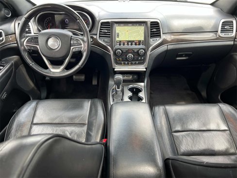 Used 2018 Jeep Grand Cherokee Overland image 3