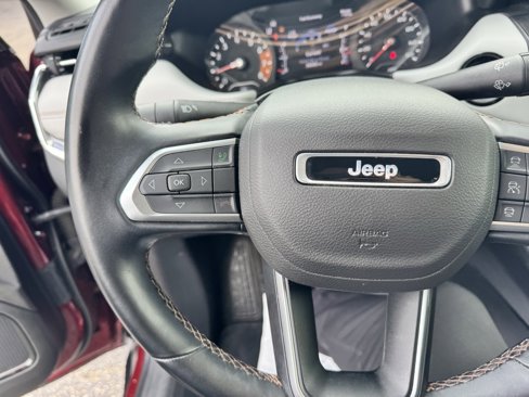 Used 2022 Jeep Compass Limited image 25
