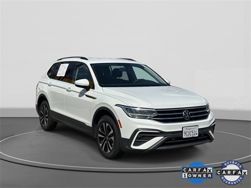 Certified 2022 Volkswagen Tiguan S image 1