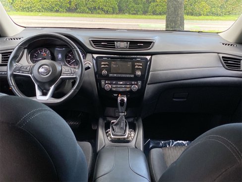 Used 2017 Nissan Rogue SV w/ Midnight Edition Package image 22