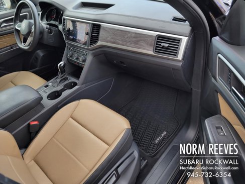 Used 2021 Volkswagen Atlas Cross Sport SE image 25