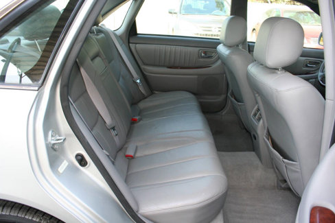 Used 2003 Toyota Avalon XLS image 19