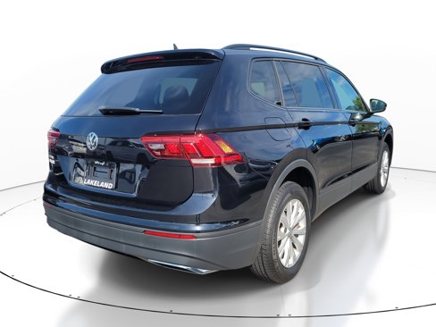 Used 2020 Volkswagen Tiguan S image 4
