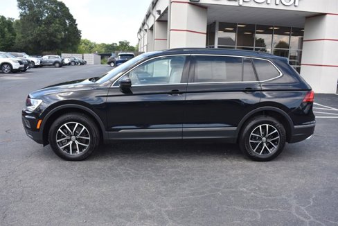 Used 2021 Volkswagen Tiguan SE image 10