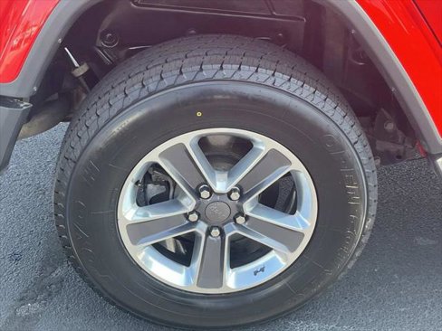 Certified 2019 Jeep Wrangler Unlimited Sahara image 9