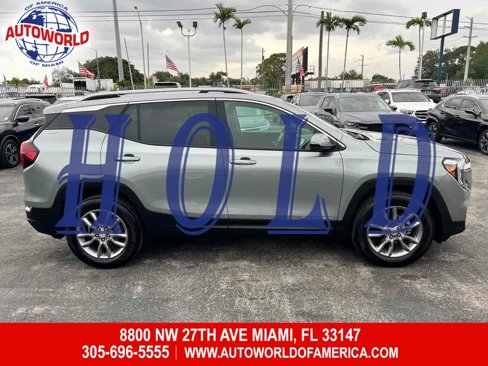 Used 2023 GMC Terrain SLT image 9