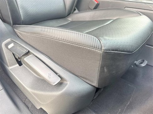 Used 2022 Volkswagen Atlas Cross Sport SE image 10