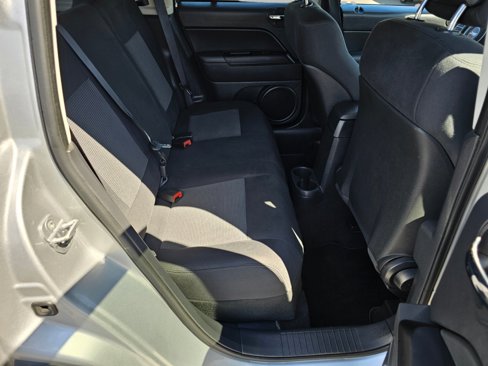 Used 2012 Jeep Compass Sport image 21
