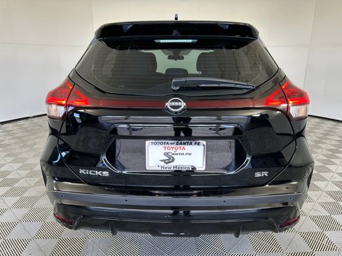 Used 2023 Nissan Kicks SR w/ SR Premium Package image 9