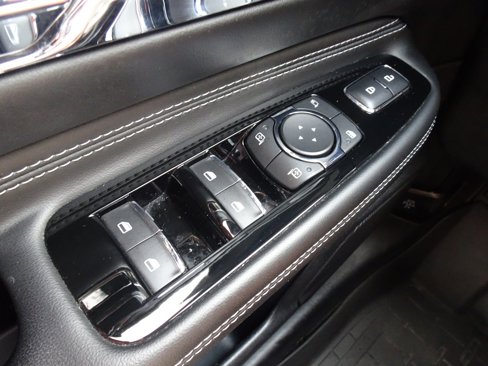 Used 2020 Lincoln Corsair Reserve w/ Equipment Group 201A image 28
