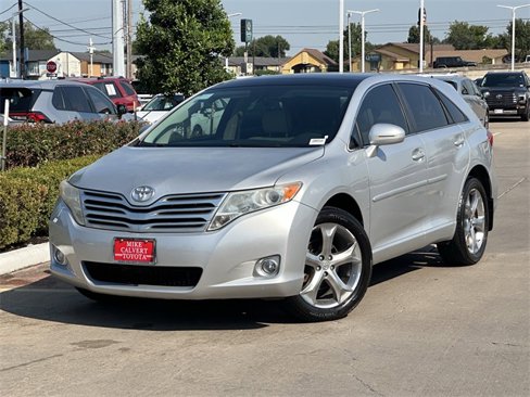 Used 2010 Toyota Venza image 2