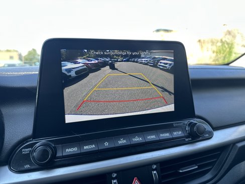 Used 2021 Kia Forte LXS image 18