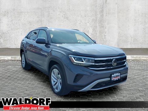 Used 2022 Volkswagen Atlas Cross Sport SE image 1