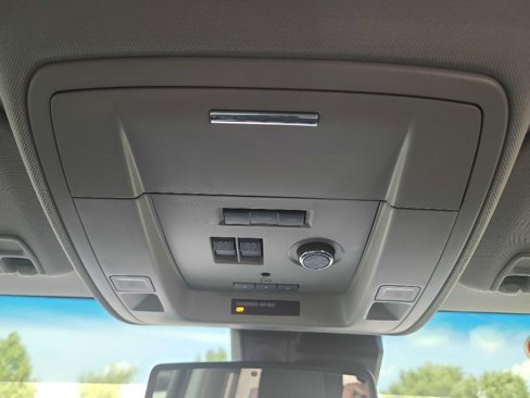 Used 2016 Chevrolet Tahoe LTZ image 35