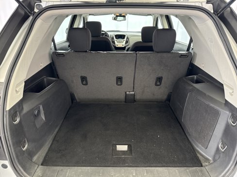 Used 2017 Chevrolet Equinox LS image 16