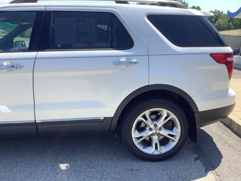 Used 2011 Ford Explorer Limited w/ 301A Rapid Spec Order Code image 9