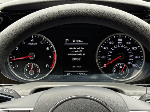 Used 2023 Kia K5 LXS image 28