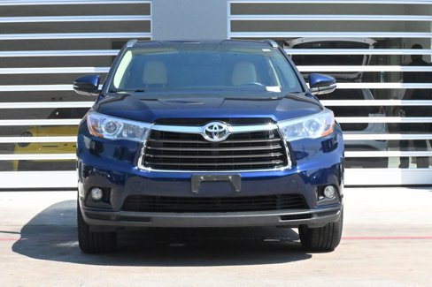 Used 2015 Toyota Highlander XLE image 3