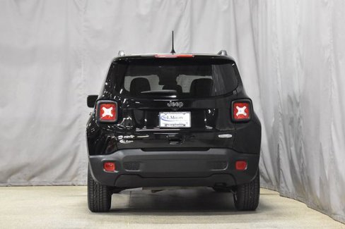 Certified 2019 Jeep Renegade Latitude w/ Cold Weather Group image 8