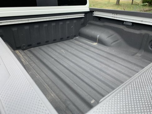 Used 2024 Nissan Frontier SV w/ SV Convenience Package image 27