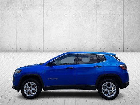 Used 2025 Jeep Compass Sport image 8