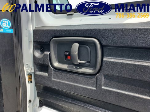 Used 2023 GMC Savana 2500 w/ Driver Convenience Package image 8
