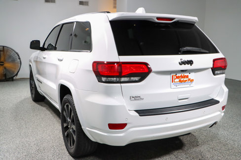 Used 2018 Jeep Grand Cherokee Altitude image 9