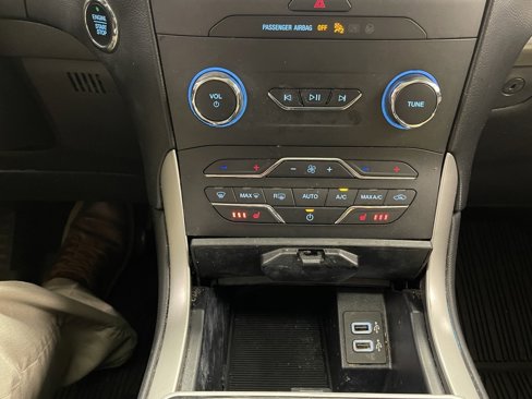 Used 2019 Ford Edge SEL w/ Equipment Group 201A image 26